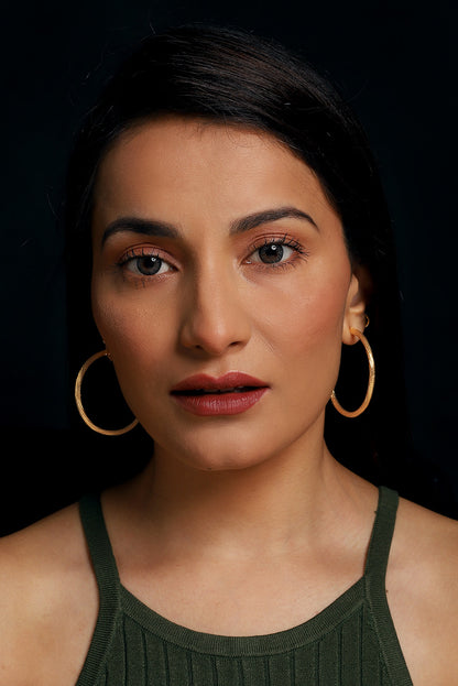 Mirella Hoops