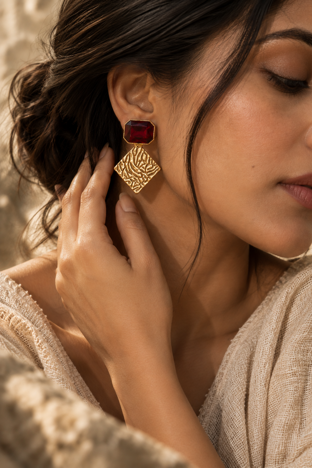 Averia Studs