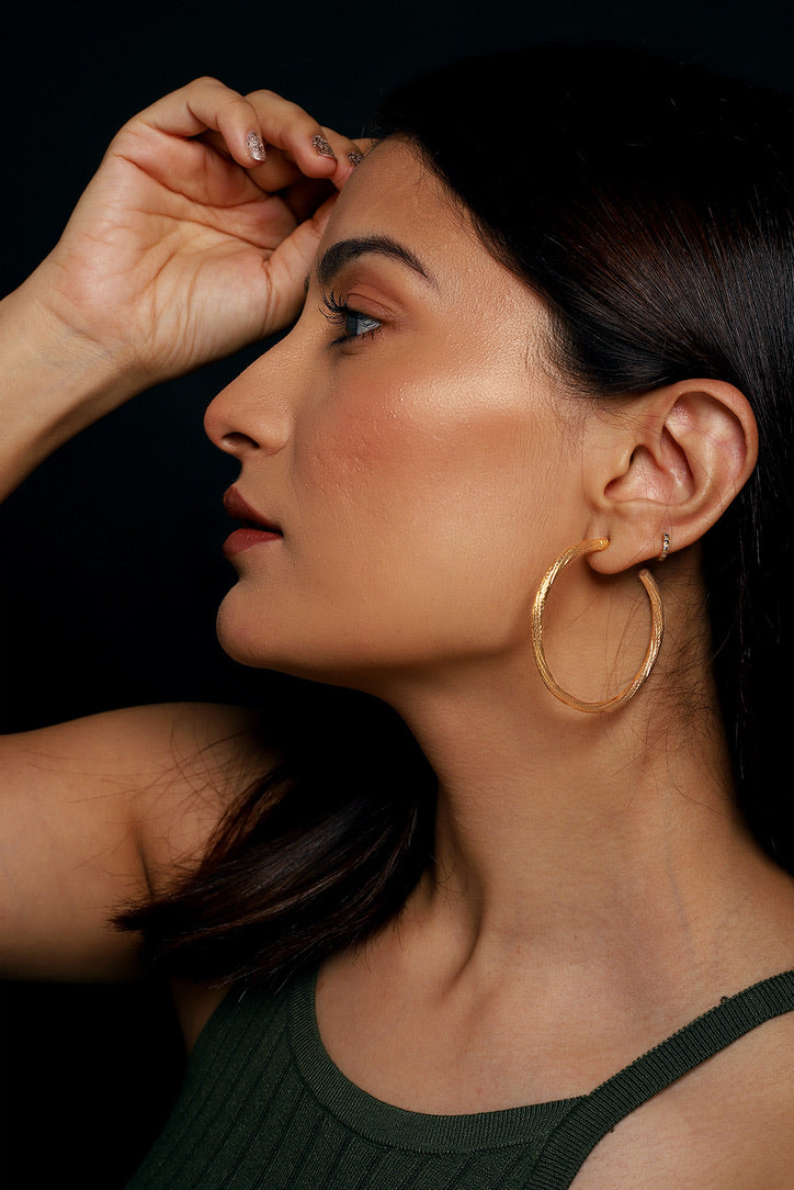Mirella Hoops
