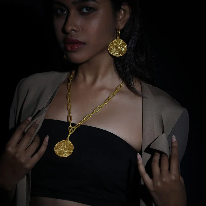 Kwae Necklace