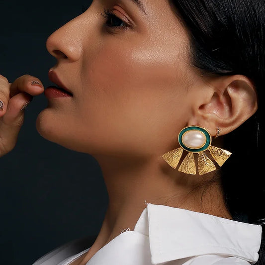 Sarruma Studs