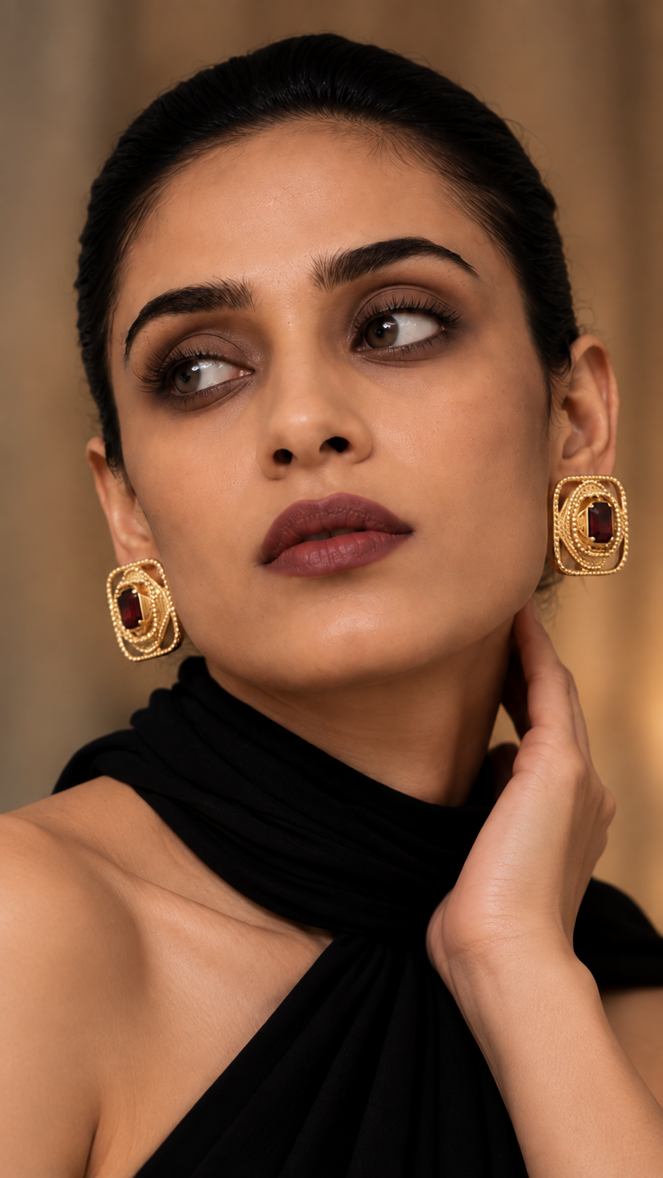 Rumaia Studs - Wine